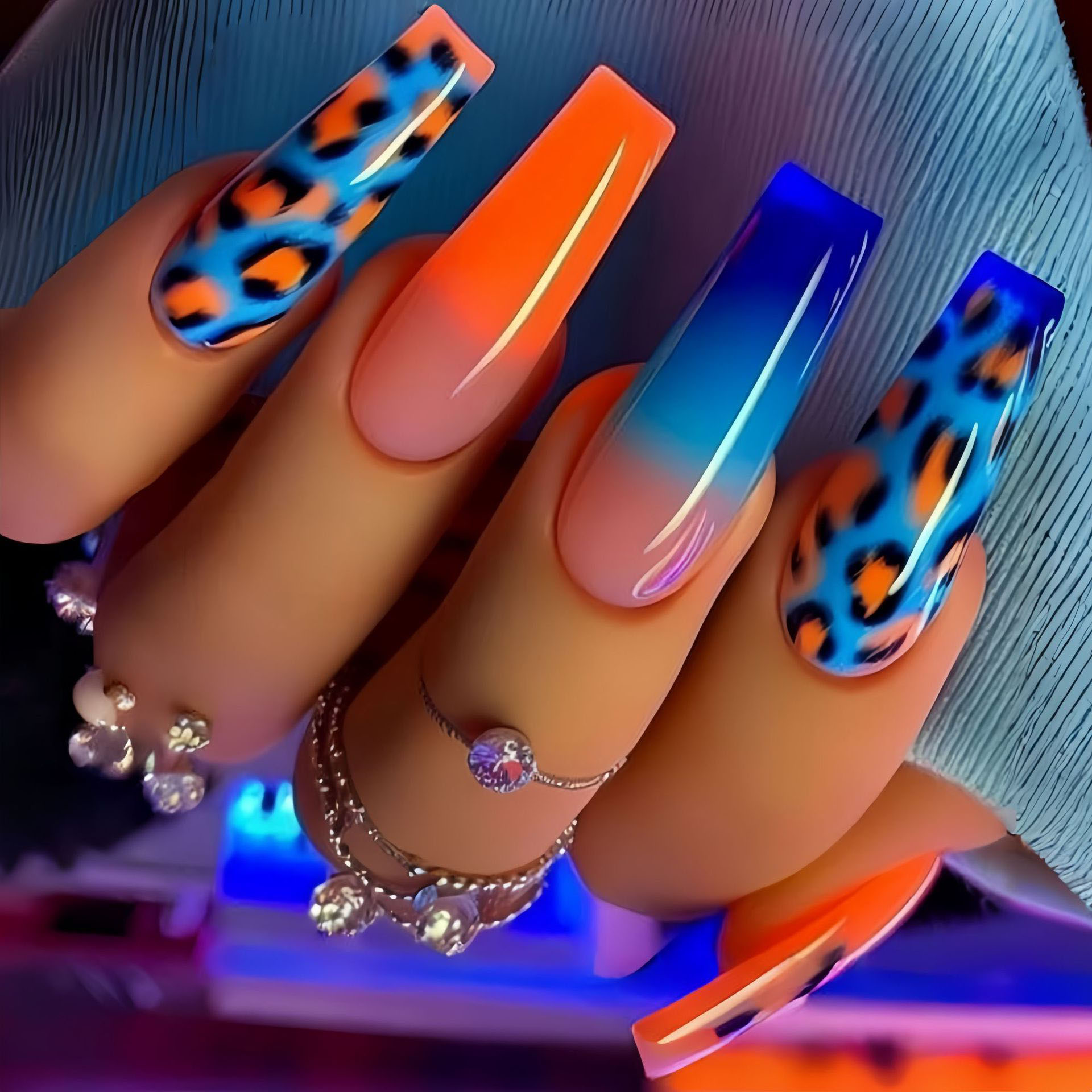 Nail Art Leopard - Farbverlauf Orange-Blau Künstliche Nägel für Frauen