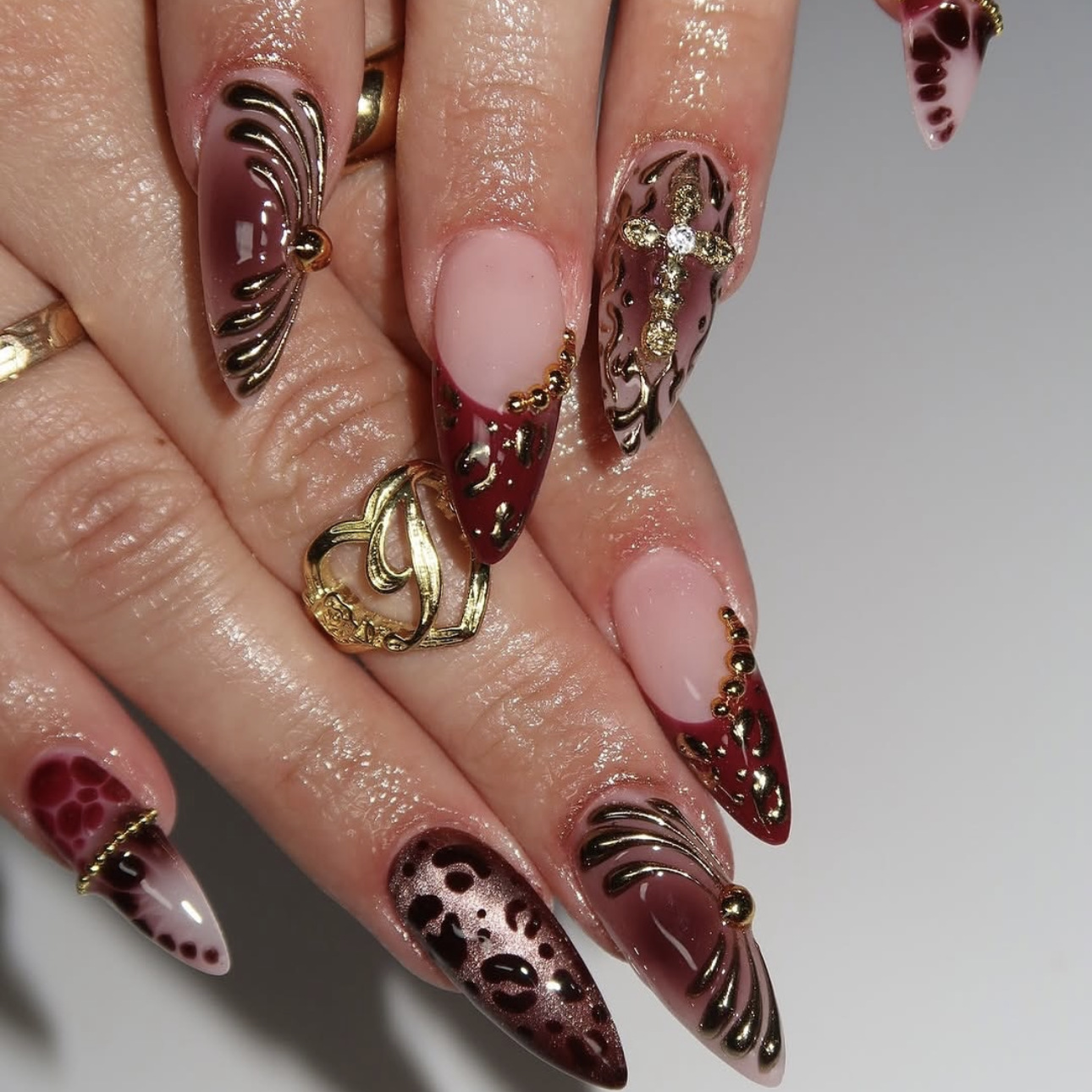 Gradient-Weinrotbraune künstli – Nail Art Leopard Bewertung und Preis